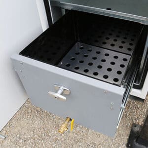 Stellar's work truck drain drawers featuring the convenient oil drainage valve system.